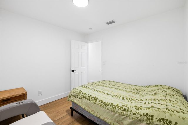 6128 E 111TH AVENUE, Temple Terrace, FL 33617