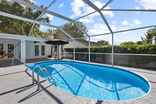 6128 E 111TH AVENUE, Temple Terrace, FL 33617