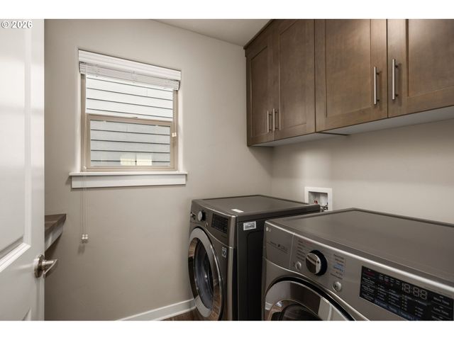 840 Se BACARRA St, Hillsboro, OR 97123