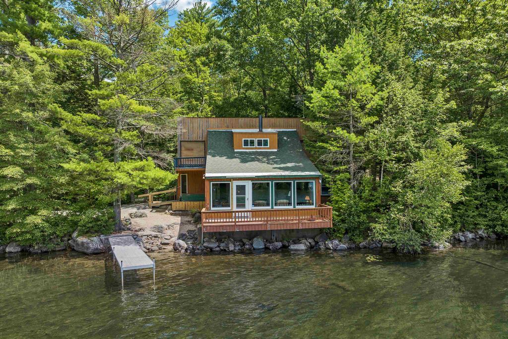 4 Pike Island Road, Meredith, NH 03253