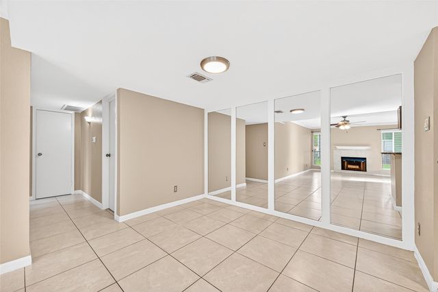 14777 Wunderlich Drive 1205, Houston, TX 77069
