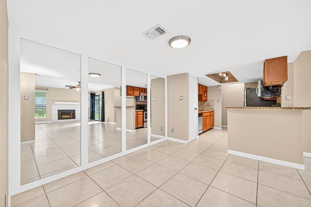 14777 Wunderlich Drive 1205, Houston, TX 77069