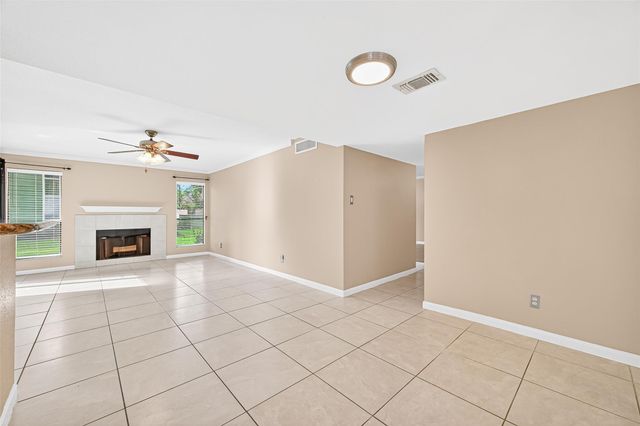 14777 Wunderlich Drive 1205, Houston, TX 77069