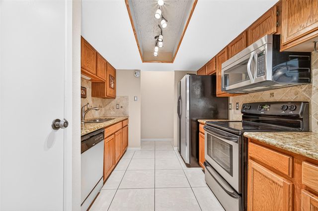 14777 Wunderlich Drive 1205, Houston, TX 77069