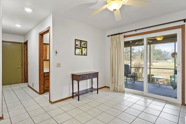 607 Greenway Road, Monona, WI 53716