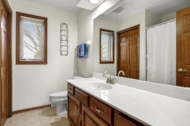 607 Greenway Road, Monona, WI 53716