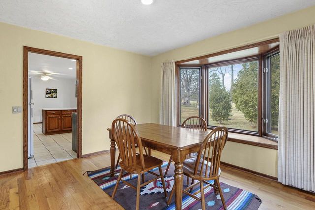 607 Greenway Road, Monona, WI 53716