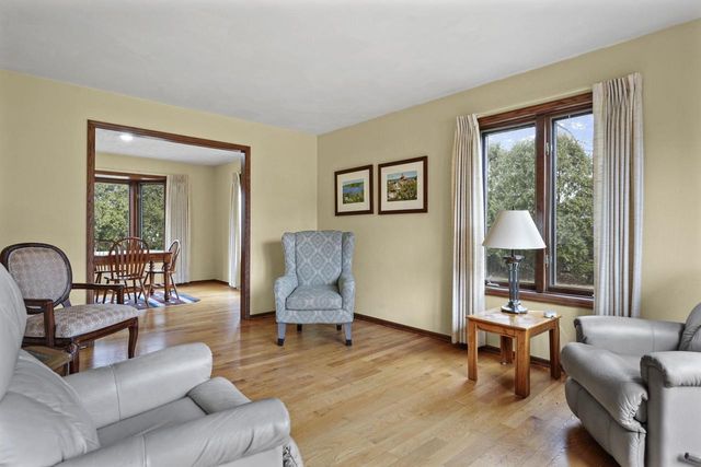 607 Greenway Road, Monona, WI 53716