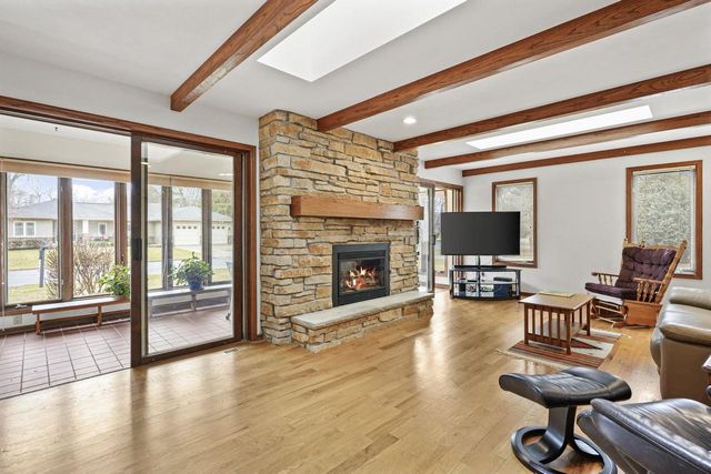 607 Greenway Road, Monona, WI 53716