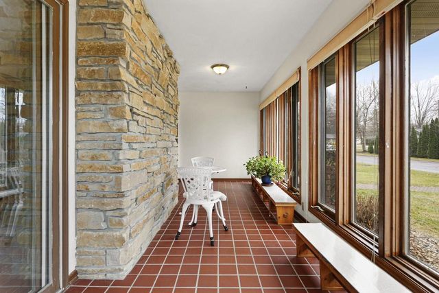 607 Greenway Road, Monona, WI 53716