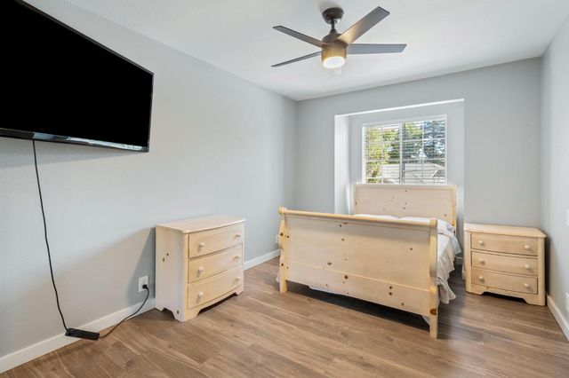 9049 Laguna Springs Way, Elk Grove, CA 95758