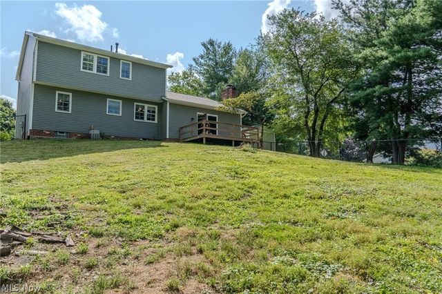 203 Albany Drive NW, Canton, OH 44708