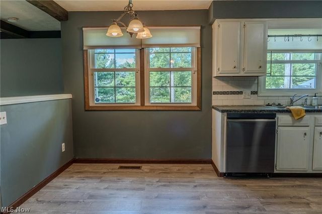 203 Albany Drive NW, Canton, OH 44708