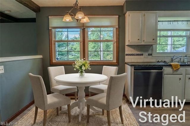 203 Albany Drive NW, Canton, OH 44708