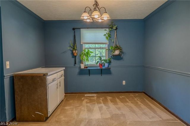 203 Albany Drive NW, Canton, OH 44708