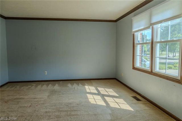 203 Albany Drive NW, Canton, OH 44708