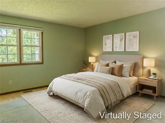 203 Albany Drive NW, Canton, OH 44708