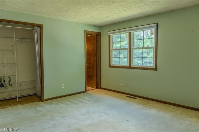 203 Albany Drive NW, Canton, OH 44708