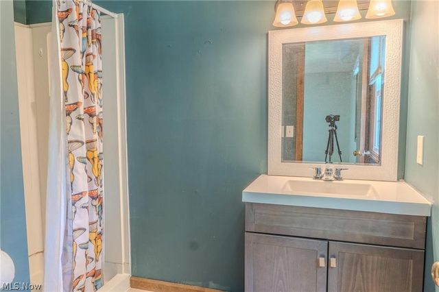 203 Albany Drive NW, Canton, OH 44708