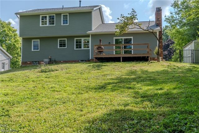 203 Albany Drive NW, Canton, OH 44708