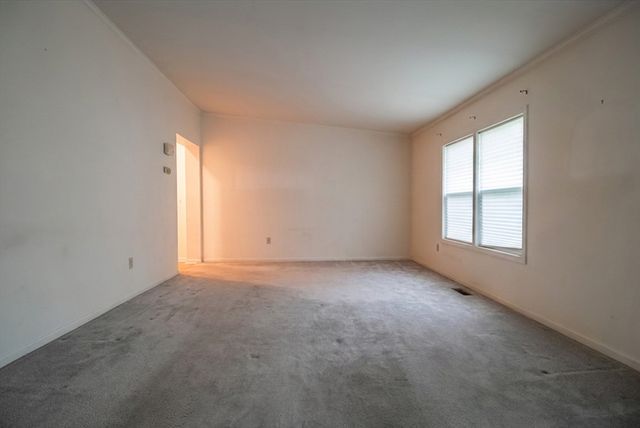 50 Highland St 74, Taunton, MA 02780