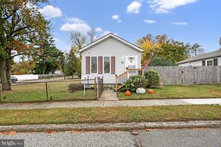 320 NEW JERSEY AVE, National Park, NJ 08063