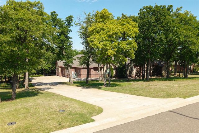 9109 Via Del Vista, Oklahoma City, OK 73131
