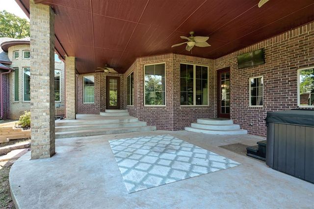 9109 Via Del Vista, Oklahoma City, OK 73131