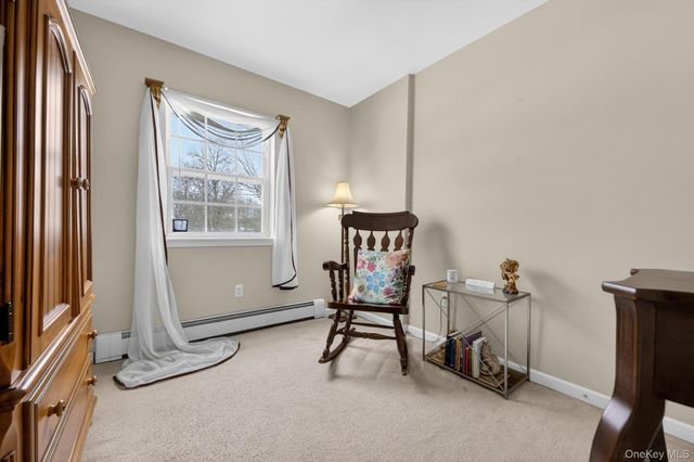 9 Yale Drive, Walden, NY 12586