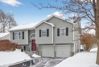 9 Yale Drive, Walden, NY 12586