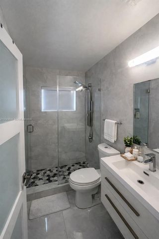 19227 NW 22nd St, Pembroke Pines, FL 33029