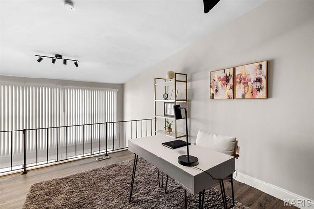 1084 Mersey Bend Drive F, St Louis, MO 63129