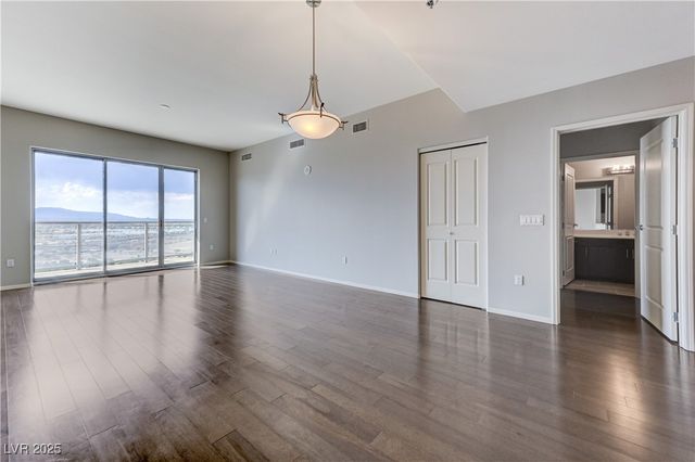 8255 LAS VEGAS Boulevard 1816, Las Vegas, NV 89123