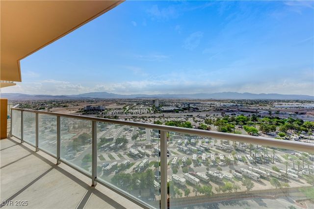 8255 LAS VEGAS Boulevard 1816, Las Vegas, NV 89123