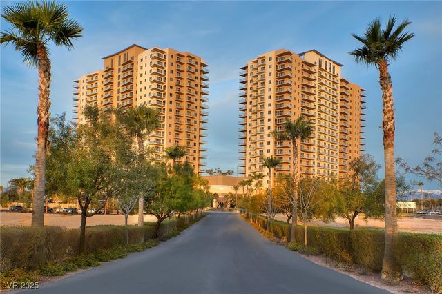 8255 LAS VEGAS Boulevard 1816, Las Vegas, NV 89123