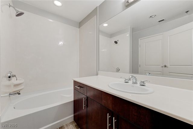 8255 LAS VEGAS Boulevard 1816, Las Vegas, NV 89123