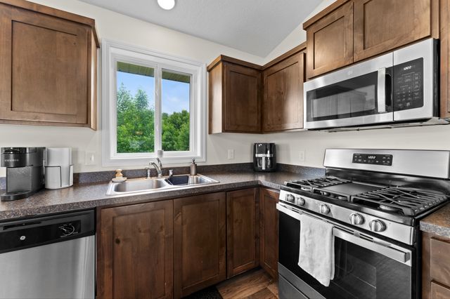840 Highview Loop SE, Pine City, MN 55063