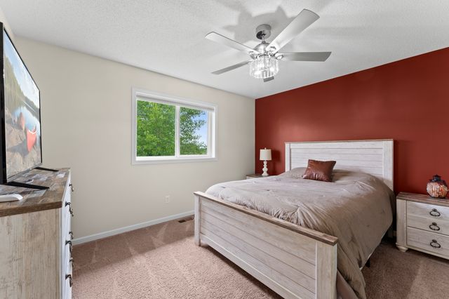 840 Highview Loop SE, Pine City, MN 55063