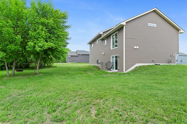 840 Highview Loop SE, Pine City, MN 55063