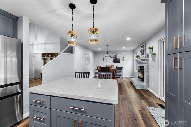 901 Bathke Avenue, Enumclaw, WA 98022