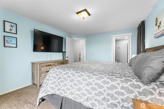 901 Bathke Avenue, Enumclaw, WA 98022