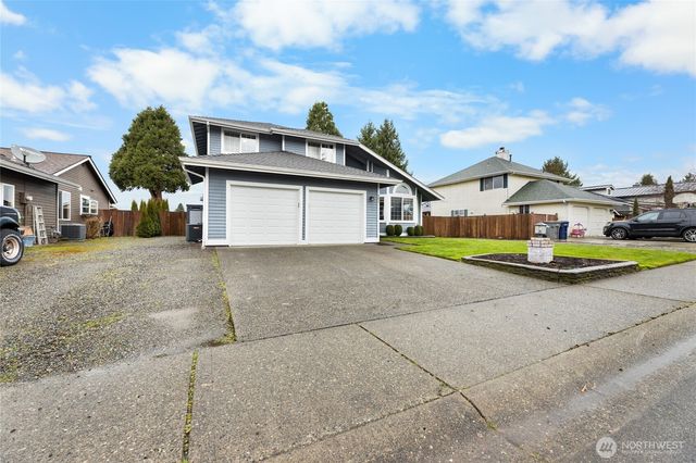 901 Bathke Avenue, Enumclaw, WA 98022