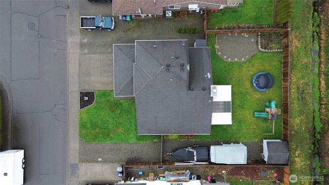 901 Bathke Avenue, Enumclaw, WA 98022