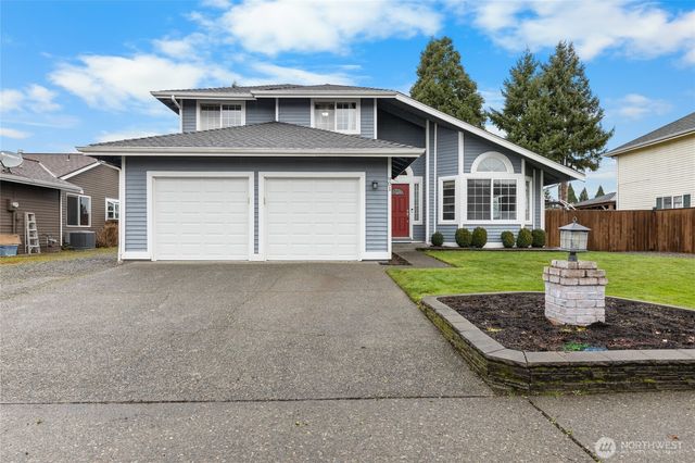 901 Bathke Avenue, Enumclaw, WA 98022