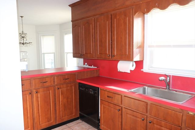 8 Irma Ave 2, Watertown, MA 02472