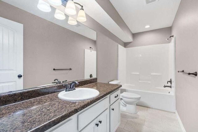 1904 S. Thomas Drive, Ozark, MO 65721