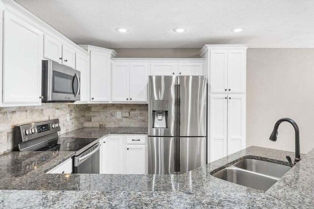 1904 S. Thomas Drive, Ozark, MO 65721