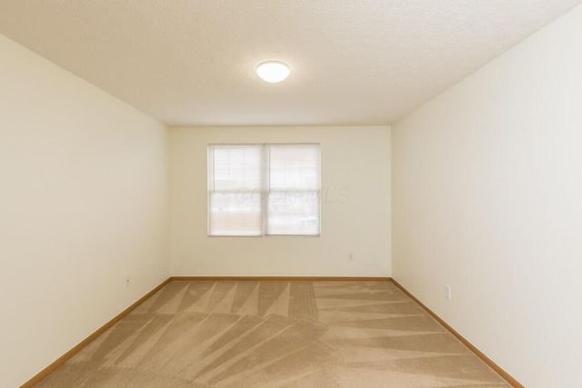 5975 Pennington Creek Drive, Dublin, OH 43016