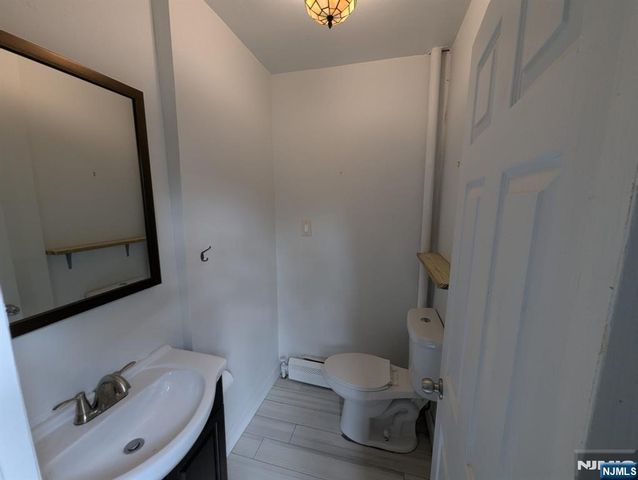 124 2nd Avenue 1, Newark, NJ 07104