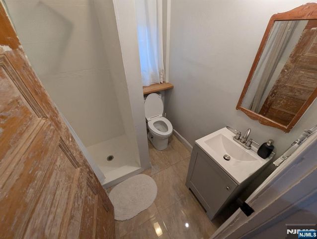 124 2nd Avenue 1, Newark, NJ 07104